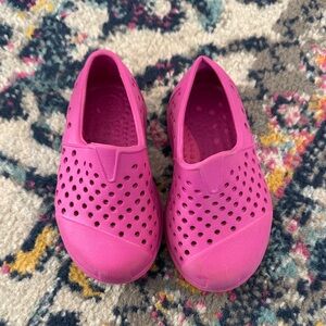 Toms Toddler Size 5 Pink Water Shoes